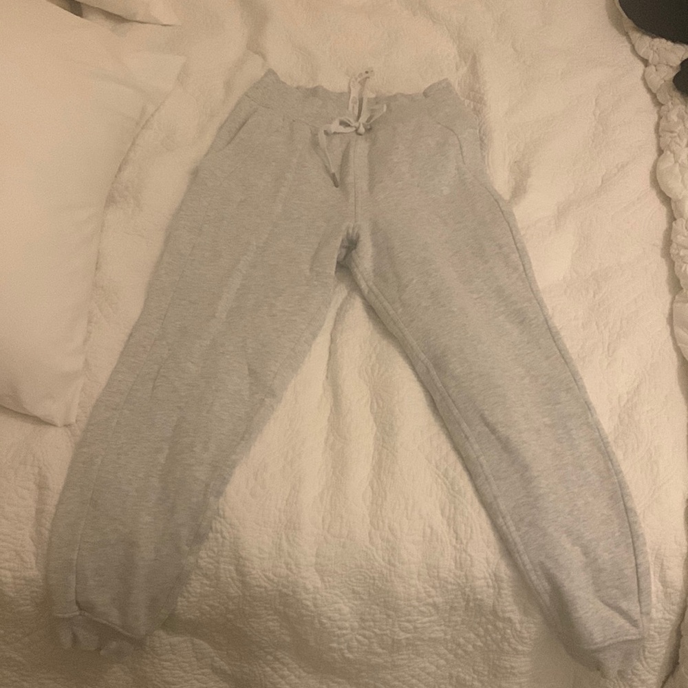 Lululemon scuba high rise jogger 7/8 length size 6